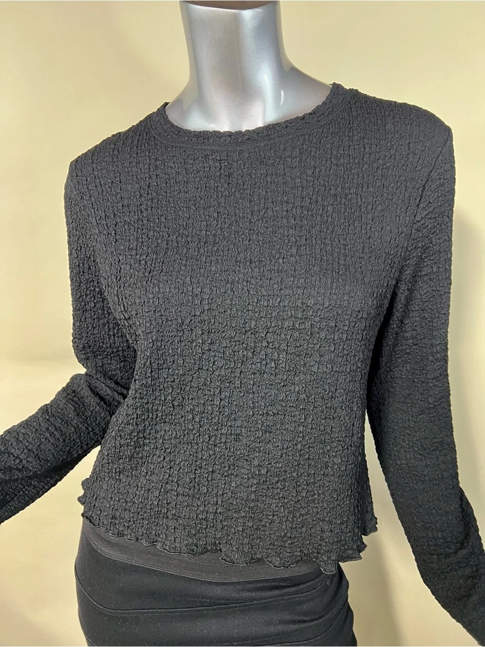 A New Day Women’s Small Textured Long Sleeve Crinkle Blouse Crew Neck Top Black